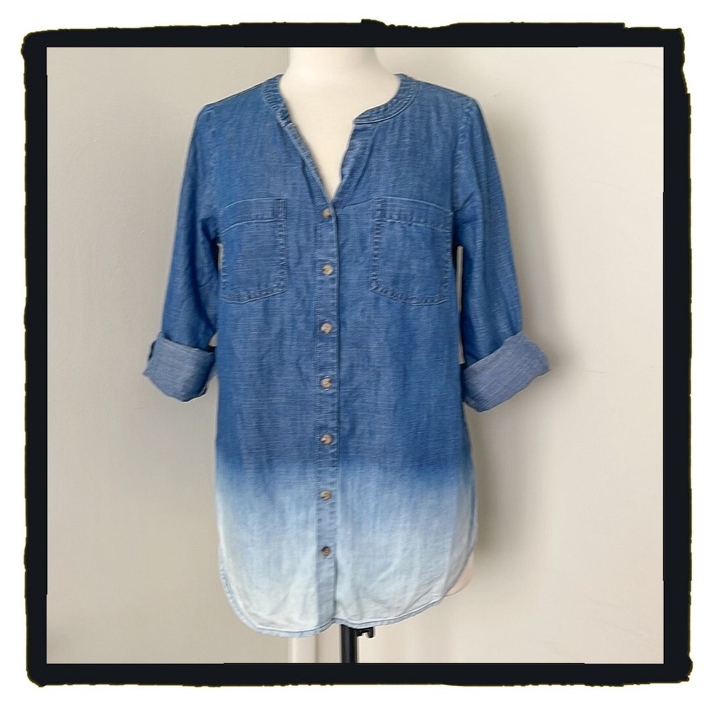 💕Beautiful J. Jill Ombre Denim Button Down 2 Pocket Adjustable Sleeve Shirt💕